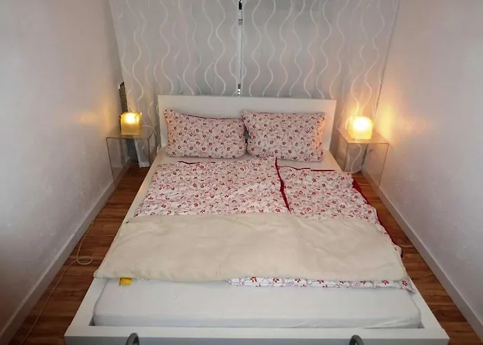 Ferienwohnung Am Wald Apartman *